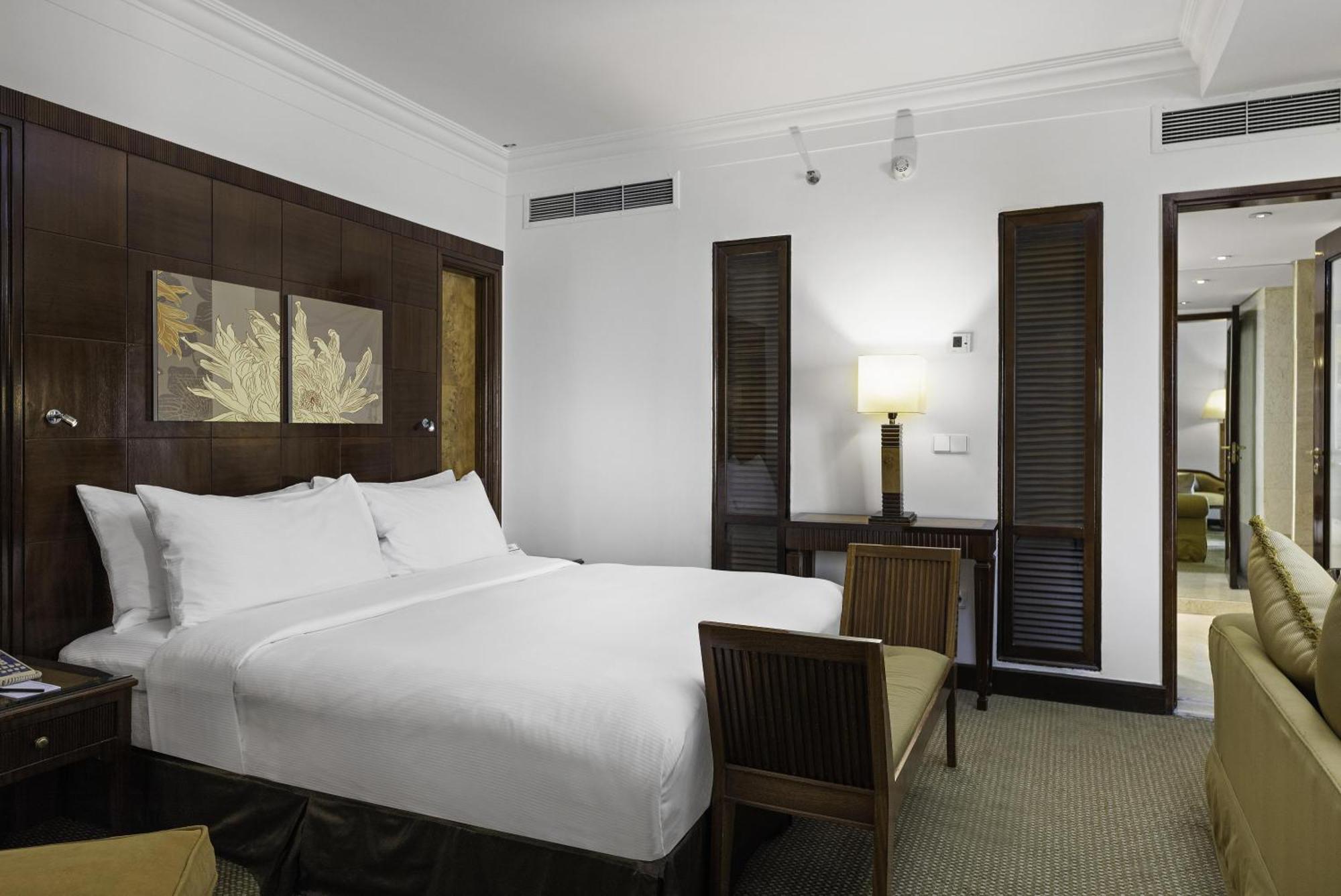 Junior Suite,1758302507:JPEG